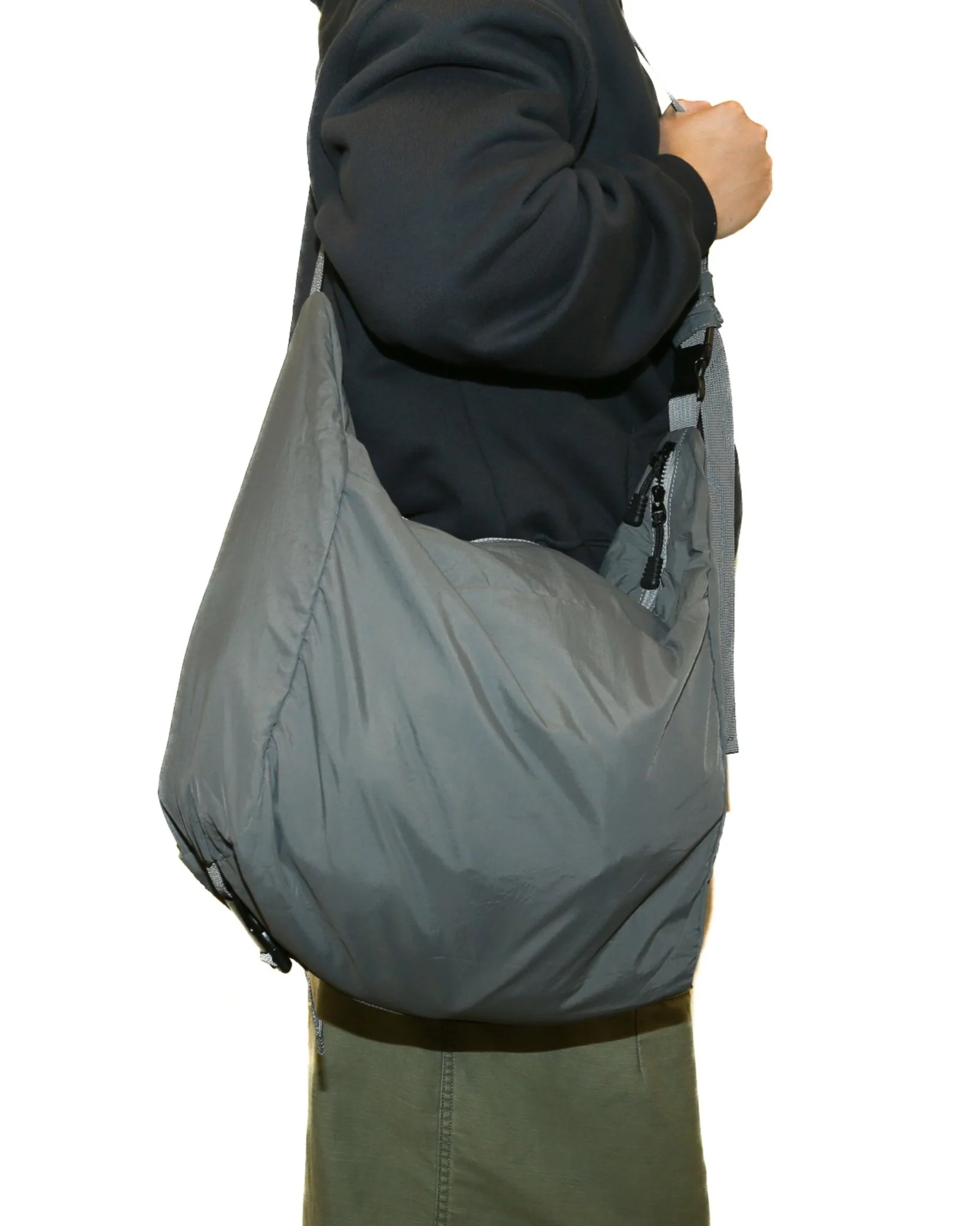 Crossbody City Bag Grey - Image 4