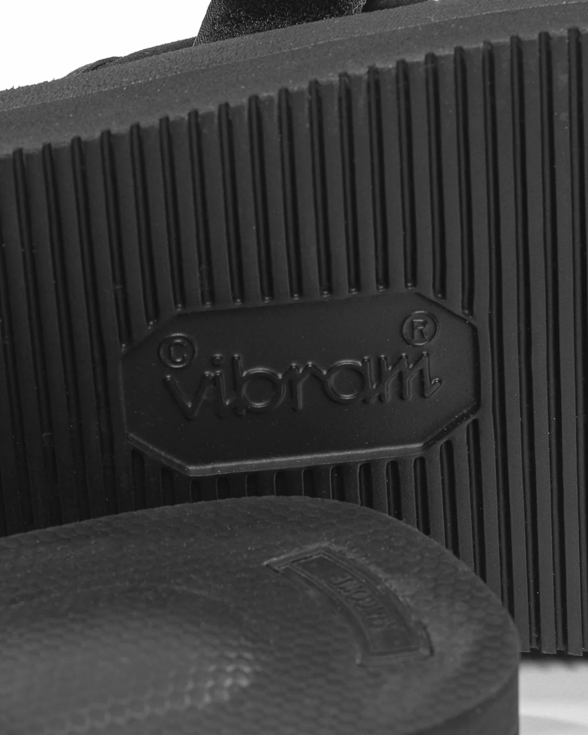 Moto-Vs Suede Black - Image 4
