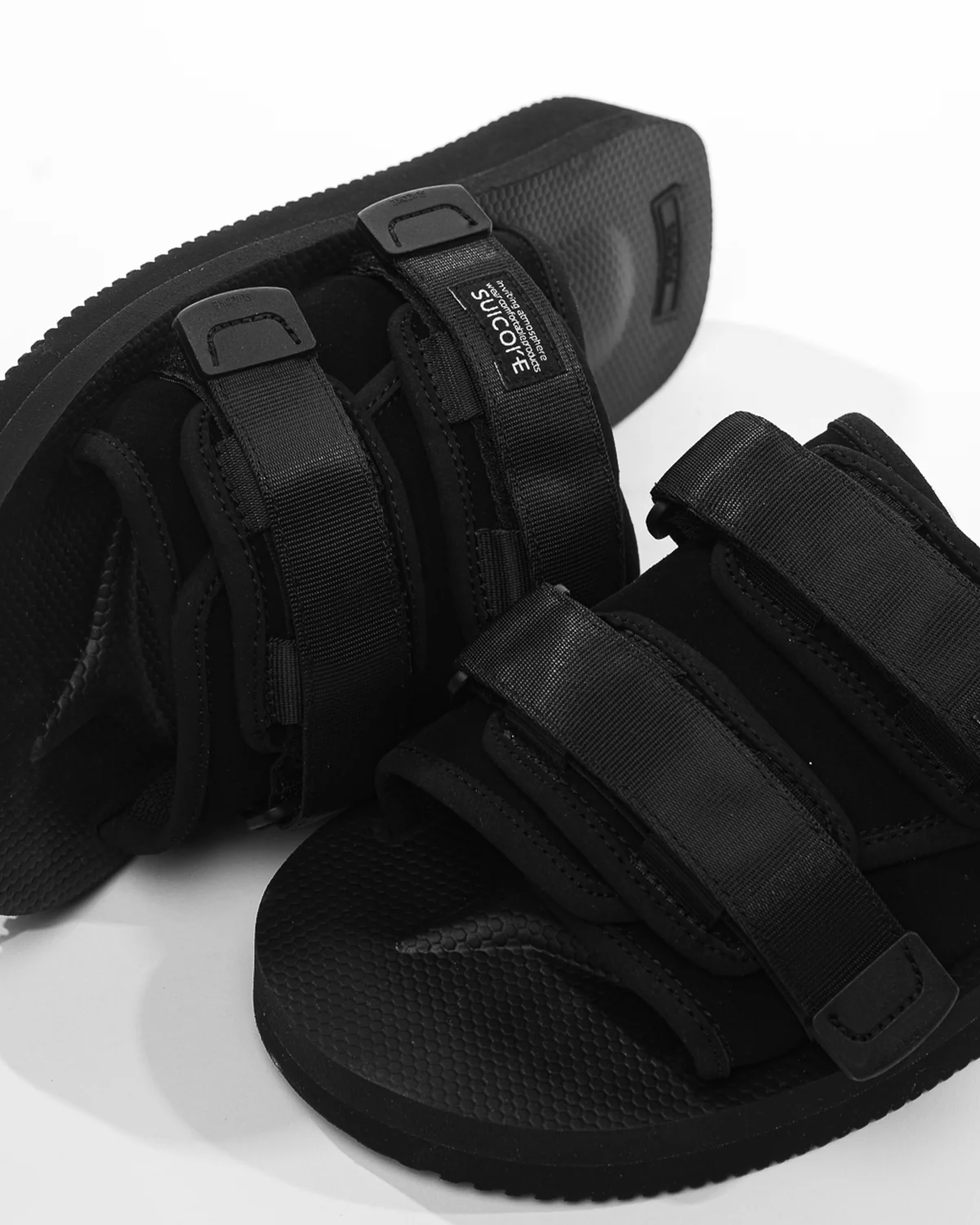 Moto-Vs Suede Black - Image 5