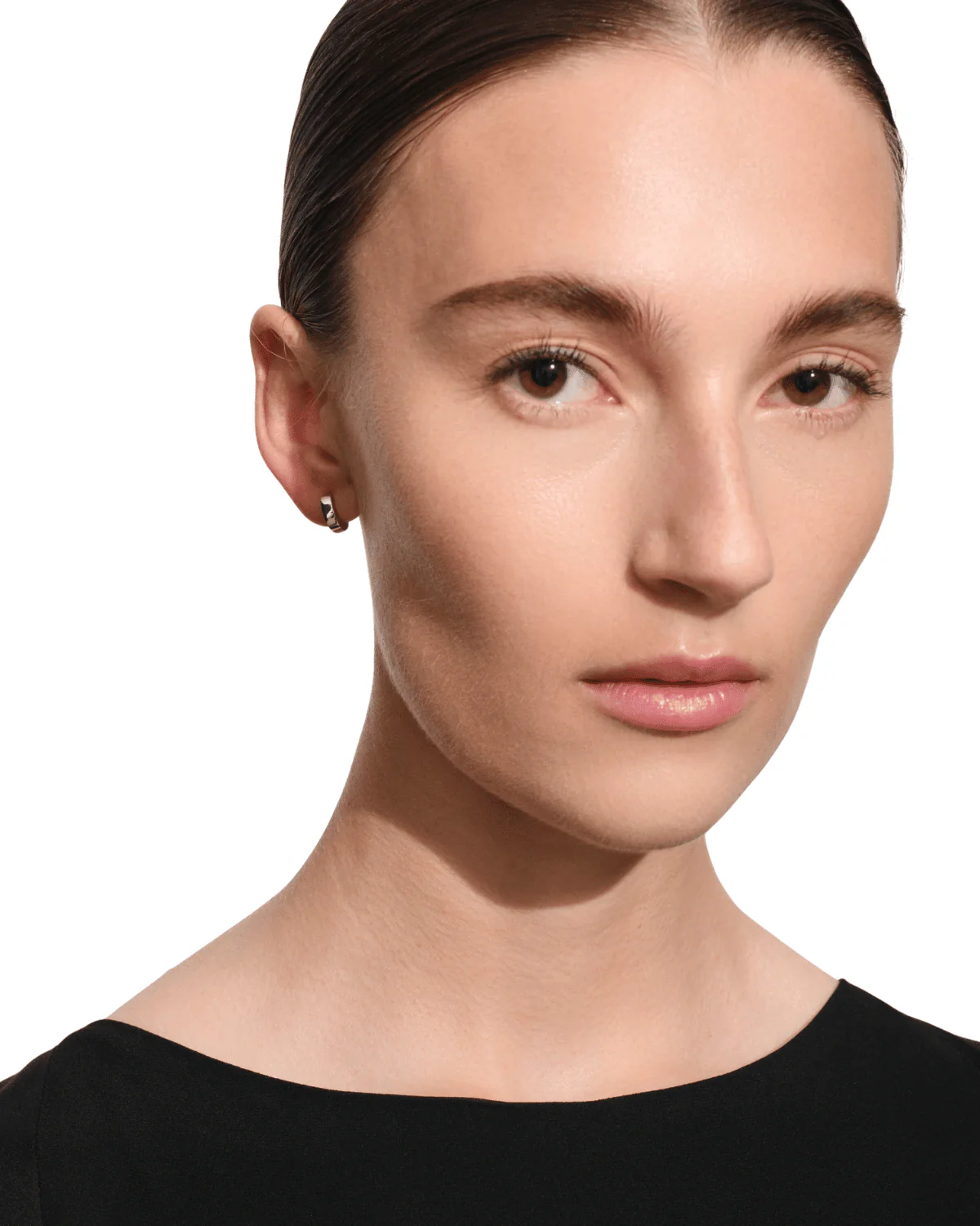 Beck Huggies Earrings Silver - Image 2